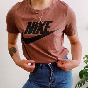 Pink NIKE T-Shirt